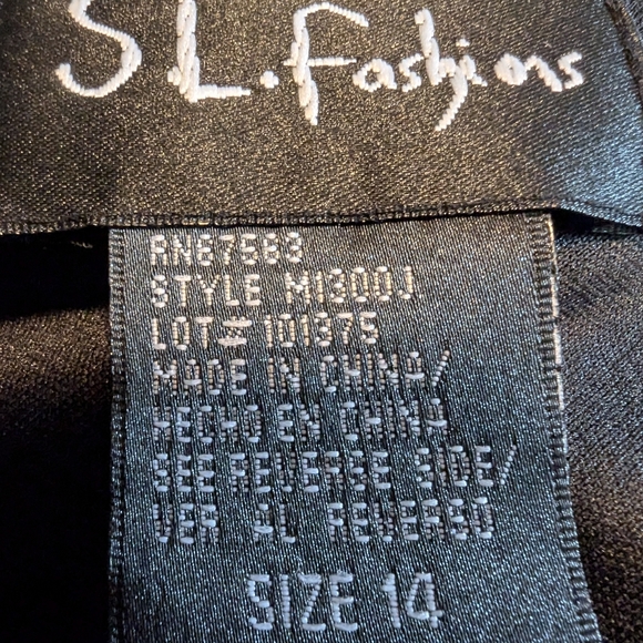 Chiffon Floor Length Evening Gown - Picture 6 of 6